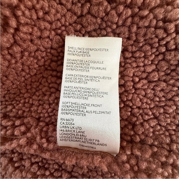 Free People Diogo faux-suede coat with a contrasting sherpa trim size small - Picture 9 of 10